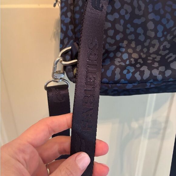 Fabletics Blue Leopard Print Backpack - Picture 5 of 8